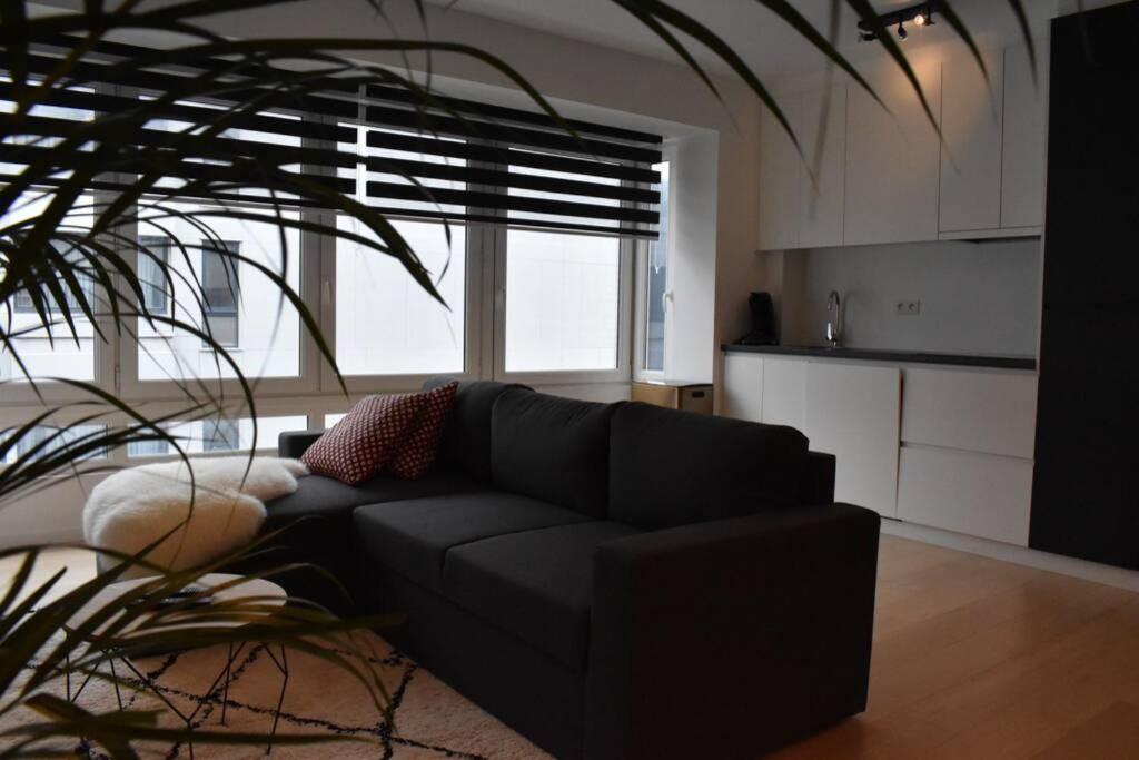 Vernieuwd Appartement Op 200M Van De Zee Ostende Exterior foto